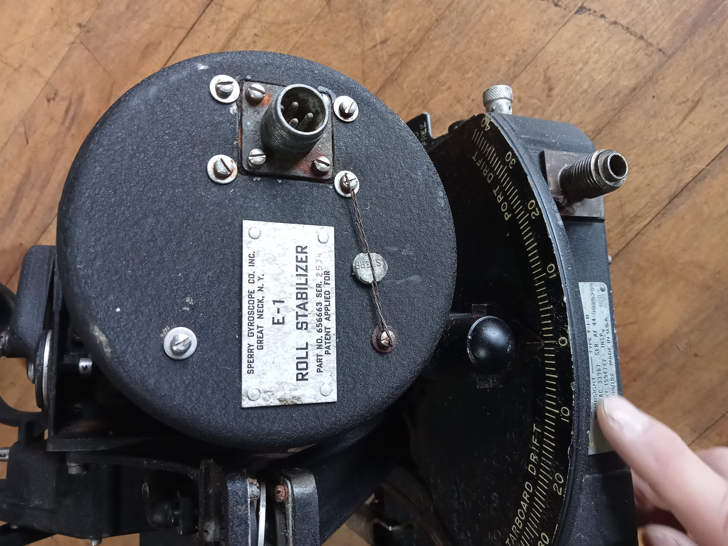 WW2 RAF bomb sight head