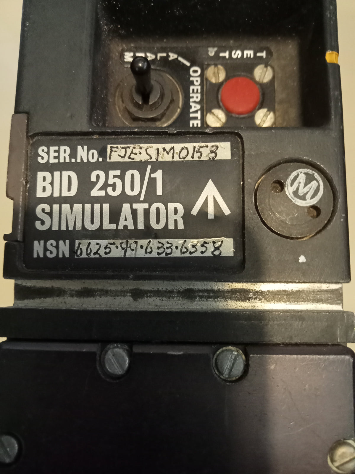 CLANSMAN RADIO DMU, BID 250 SIMULATOR, (THE BRICK), RARE