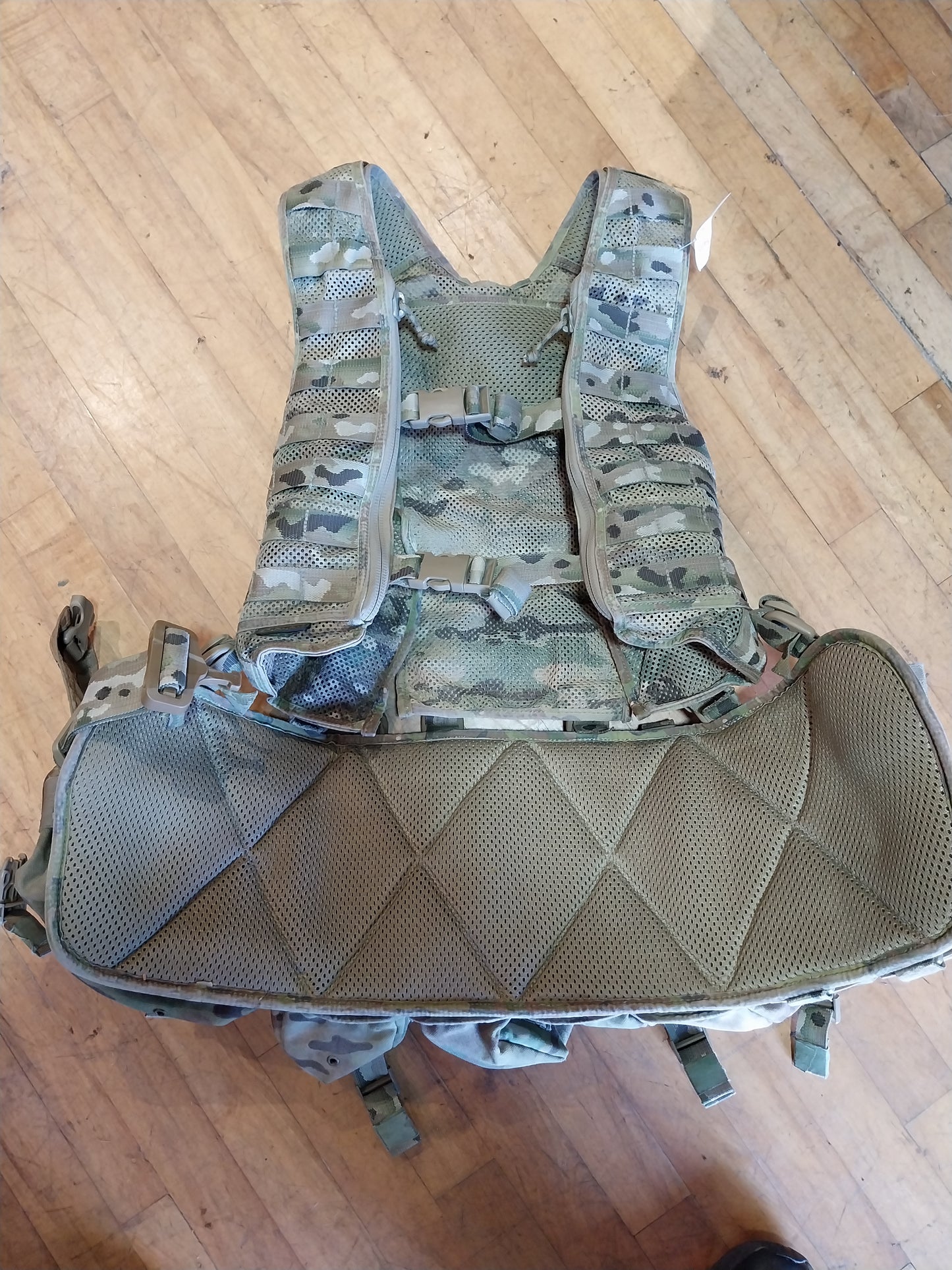 Webbing Package, MOLLE, Patrol Yoke, Multicam, Jay Jays used size Small
